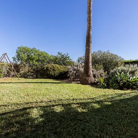 Front View Flat With Terrace Armação de Pêra