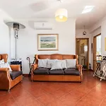 Front View Flat With Terrace Armacao de Pera
