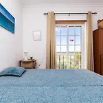 Front View Flat With Terrace * Armacao de Pera