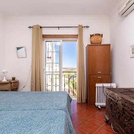 דירה Front View Flat With Terrace