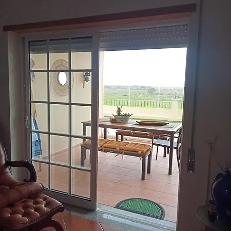 Front View Flat With Terrace דירה