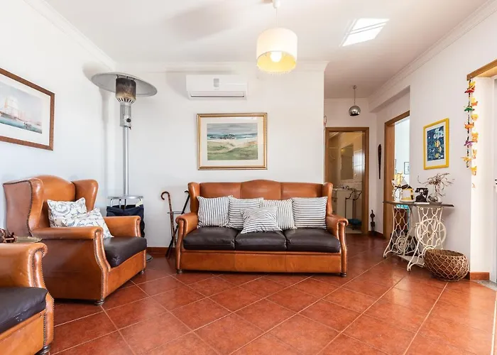 Front View Flat With Terrace Armação de Pêra