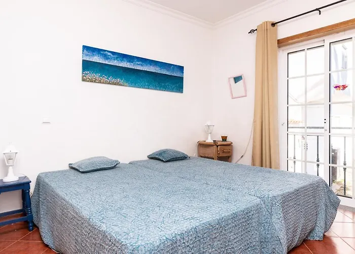 Front View Flat With Terrace Appartamento Armação de Pêra