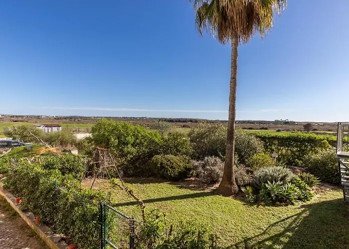 Front View Flat With Terrace Armação de Pêra