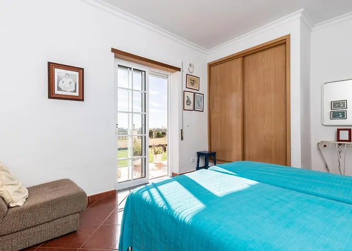 Front View Flat With Terrace Armação de Pêra