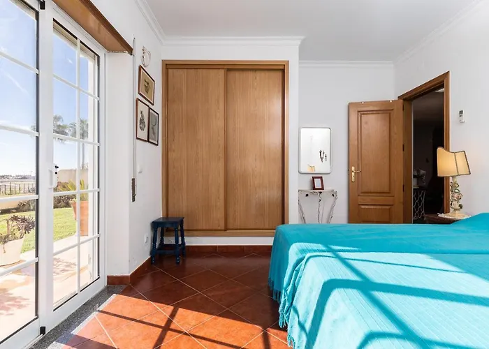 Front View Flat With Terrace *