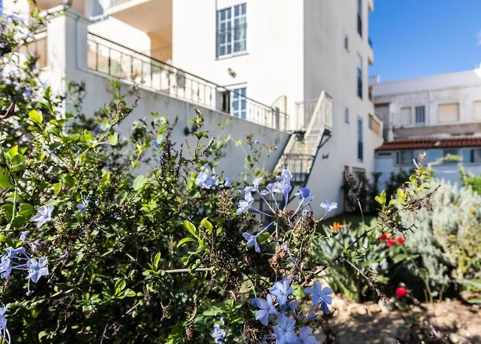 Appartamento Front View Flat With Terrace Armação de Pêra