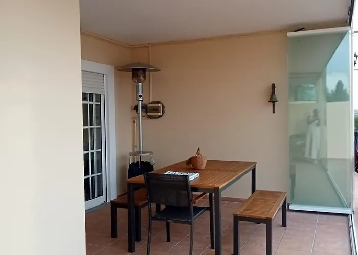 Front View Flat With Terrace Appartamento